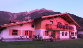 Ferienwohnungen Schlichtherle, Bach, Österreich